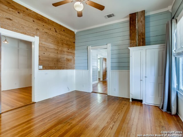 Building Photo - 545 Willow Ave