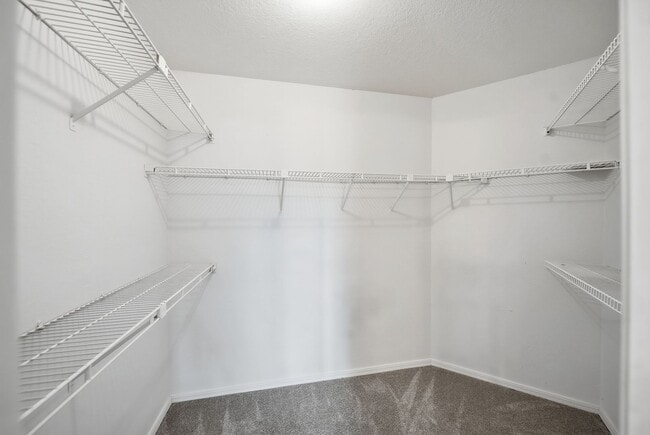 Building Photo - 7756 S Hudson Ave
