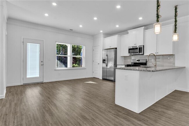 Building Photo - 5108 City Walk Dr