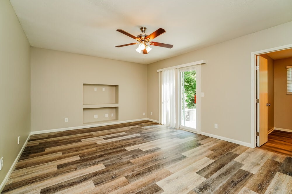 Building Photo - 8437 Papillon Ave