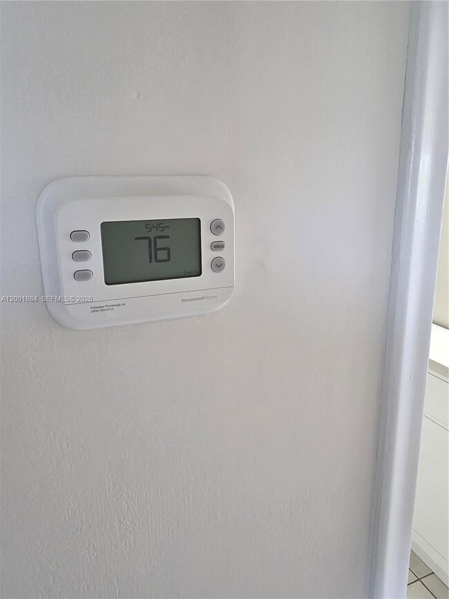 Building Photo - 13250 SW 4th Ct