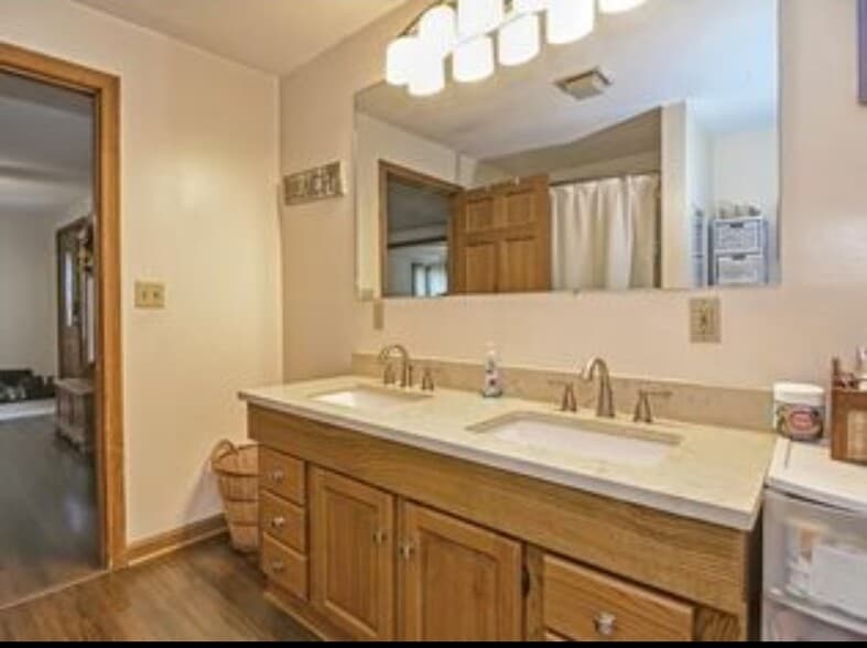 Building Photo - 393 Kelley Blvd