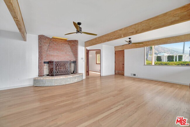 Building Photo - 26636 Latigo Shore Dr