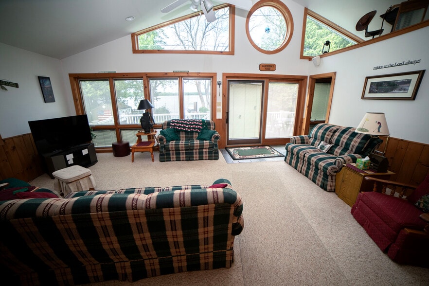 Living room with deck access - 6 Sandy Cv