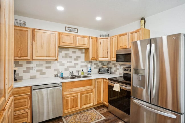 Building Photo - 51 Dakota Ln