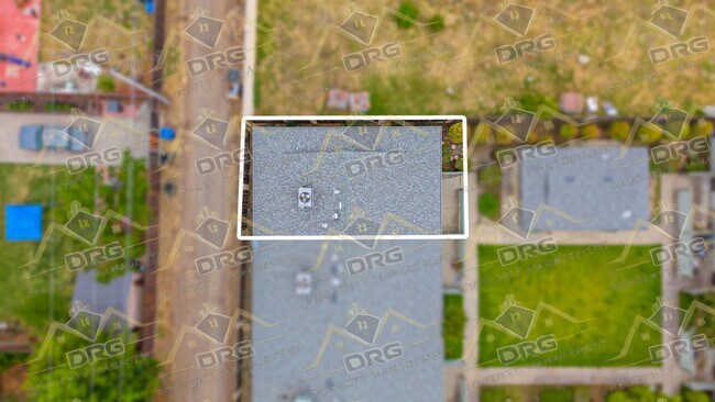 Building Photo - 1229 W Roseburg Ave