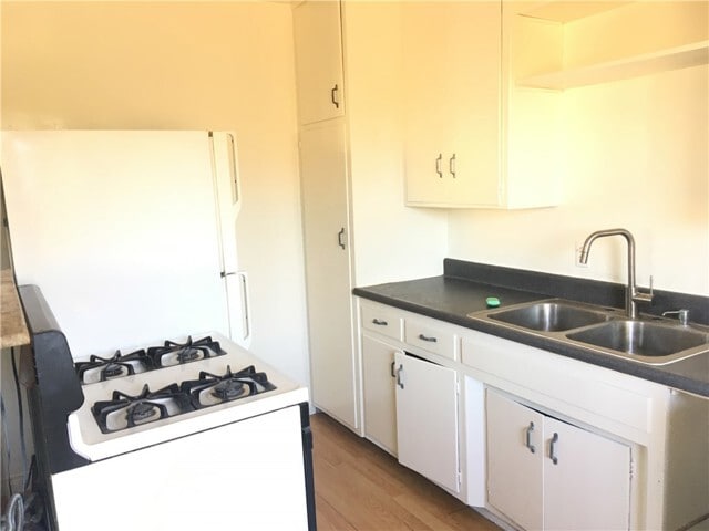 Building Photo - 680 W 18th St