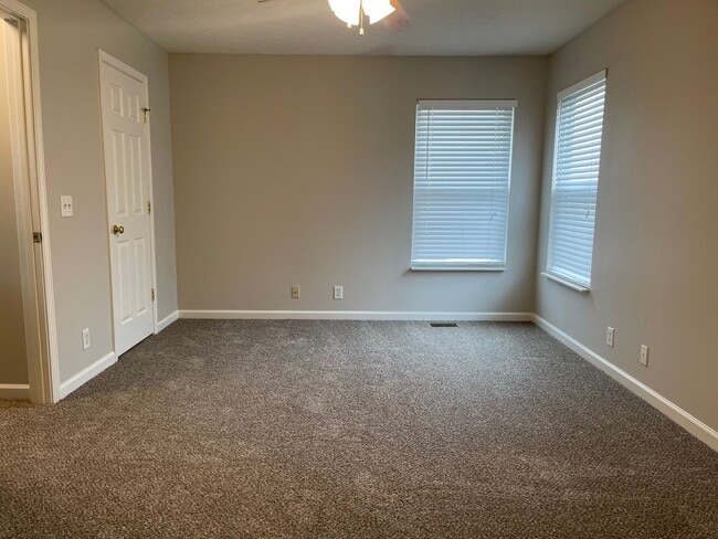 Building Photo - 3 Bed 2.5 Bath Nashville Opry Mills Area F...