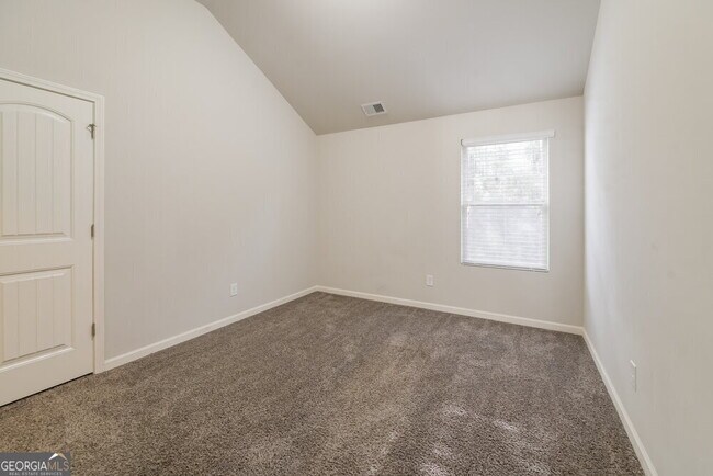 Building Photo - 176 Randy Way