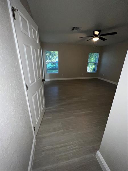 Building Photo - 860 SW 10th St