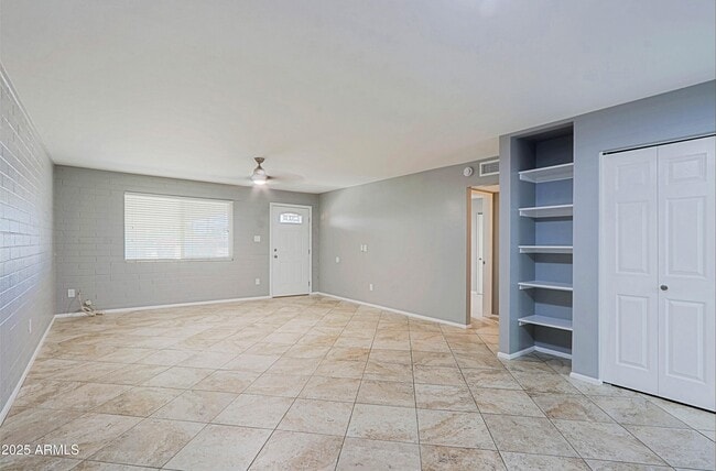 Building Photo - 8402 E Coronado Rd