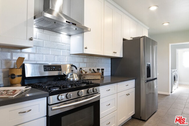 Building Photo - 6322 W 79th St