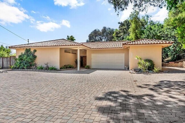 Building Photo - 4588 Conrad Dr