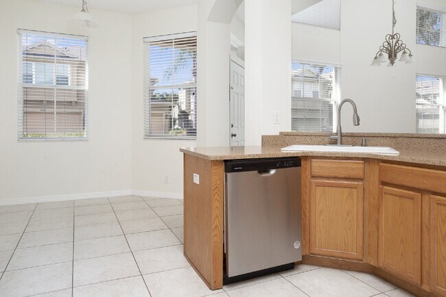 Building Photo - Pinellas Park, Gated Townhome Community 3/...