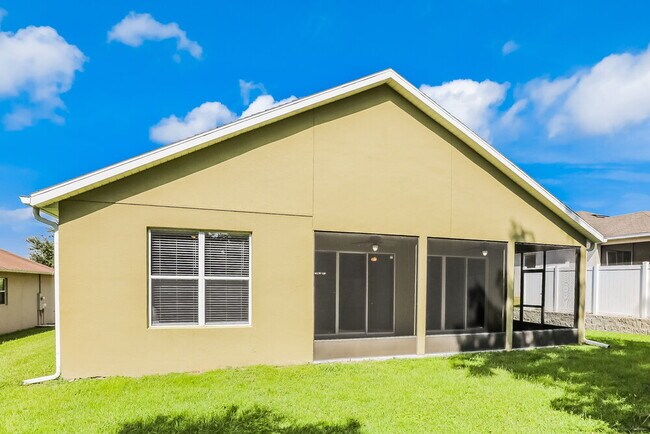 Building Photo - 1857 College Park Dr