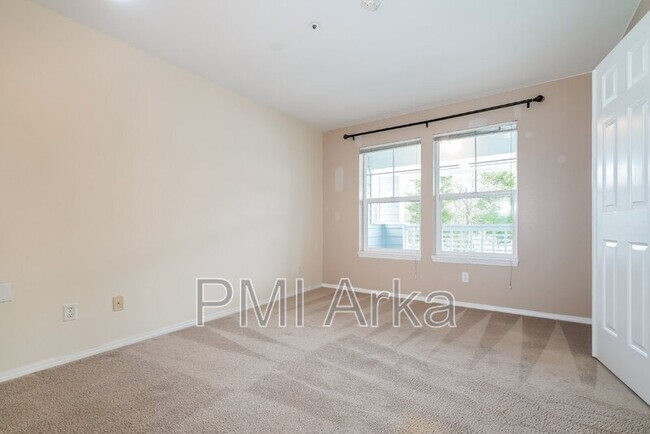 Building Photo - 4081 224th Ln SE