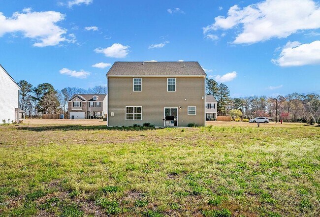 Building Photo - 33 Long Mdw Ln
