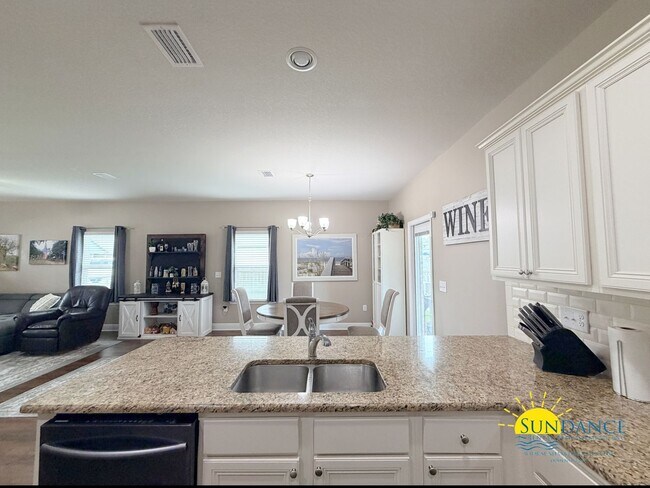 Building Photo - Spacious 4BR Home in Treasure Isle Estates in Navarre!