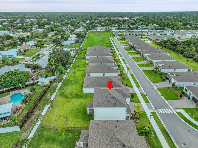 Building Photo - 2006 NE Ocean Dunes Dr
