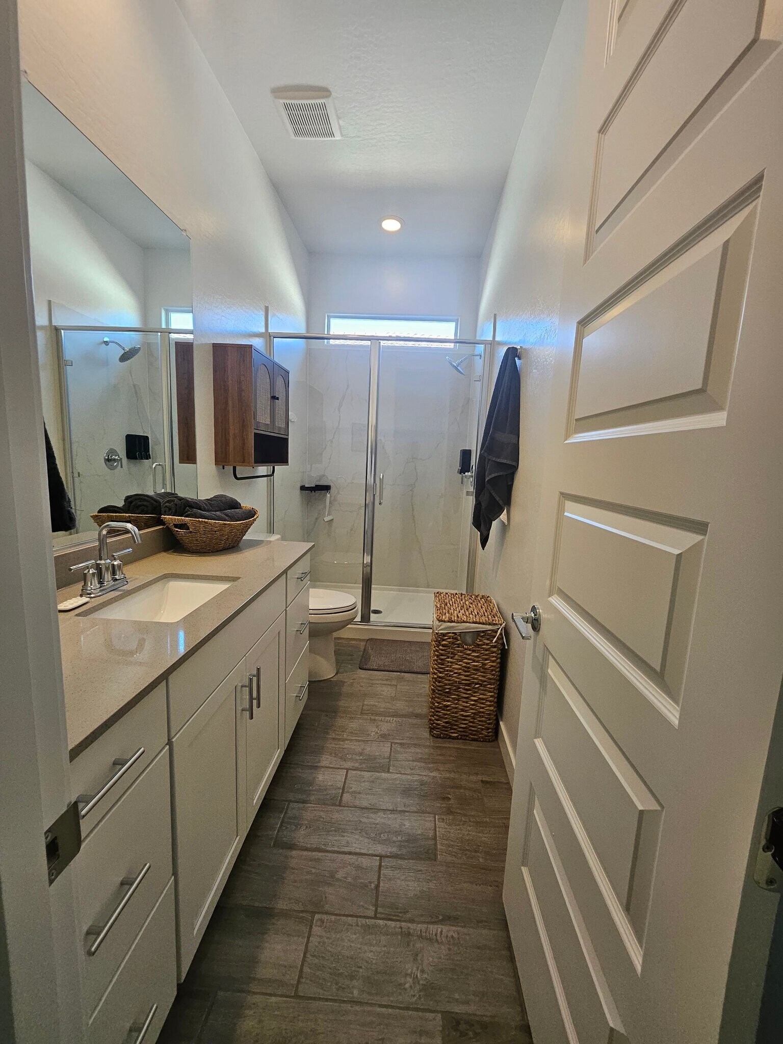 Building Photo - 17593 W Victory St