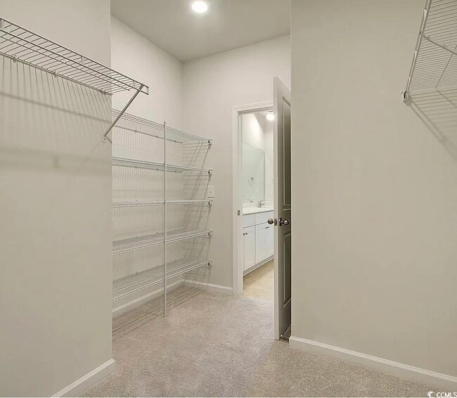 Building Photo - 182 Waterloo Sunset Dr