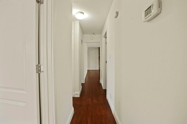 Building Photo - 451 Marengo Ave