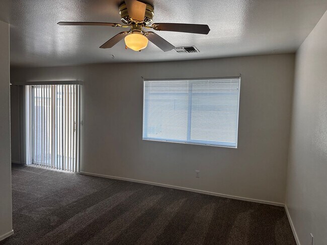Building Photo - 3329 Armour Ln