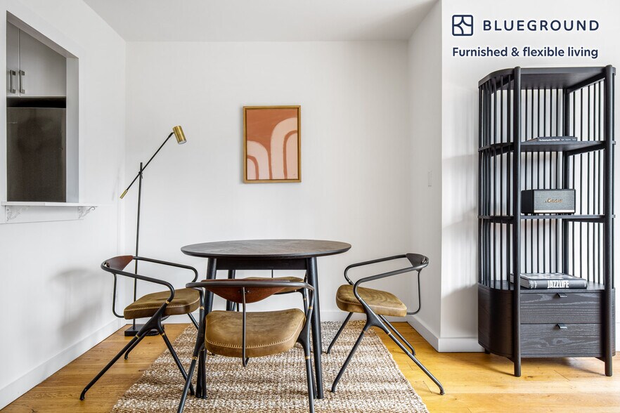 Building Photo - 279 E 44th St