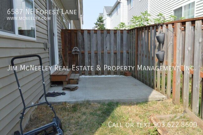 Building Photo - 6587 NE Forest Ln