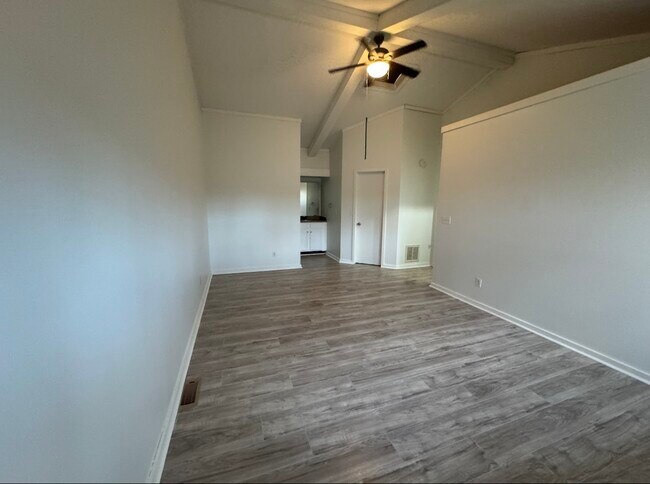 Building Photo - 229 St Luke Ct