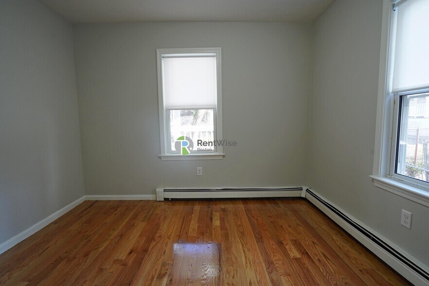 Building Photo - 29 Colborne Rd