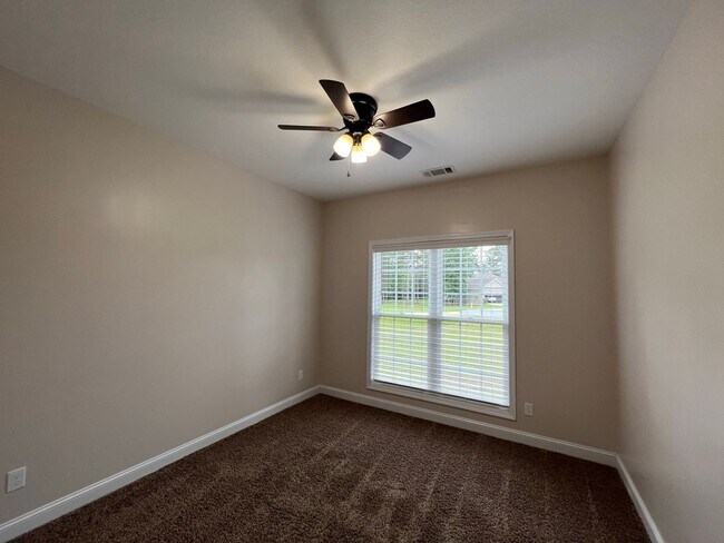 Building Photo - 407 Tradewind Trl