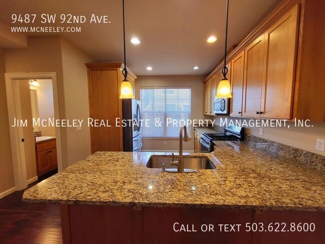 Building Photo - 9487 SW 92nd Ave