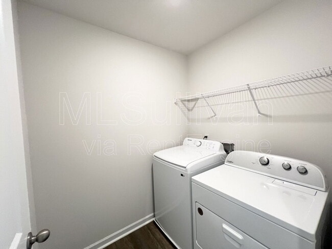 Building Photo - 2932 Egert Dr