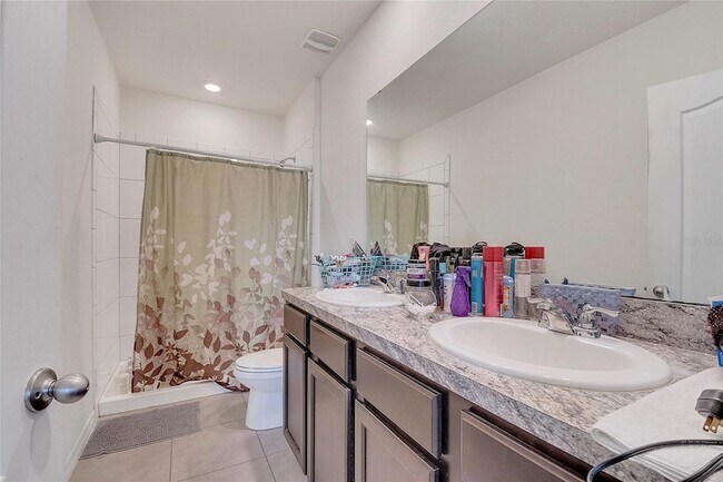 Building Photo - 1394 Yellow Finch Dr