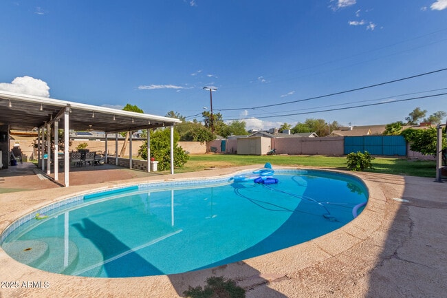 Building Photo - 515 W Toledo St