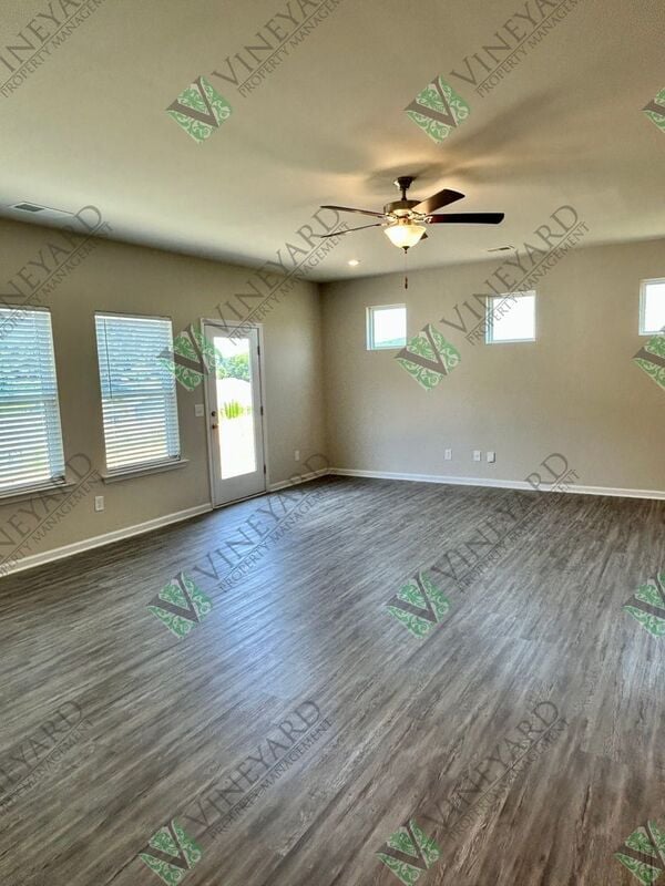 Building Photo - 103 Juliette Ct