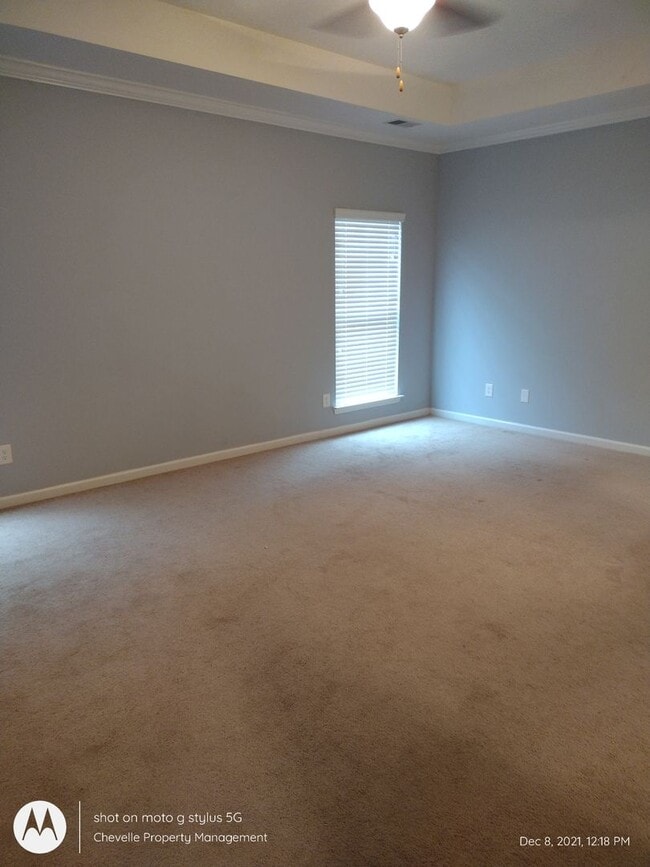 Building Photo - Beautiful 5 bedroom FOR RENT