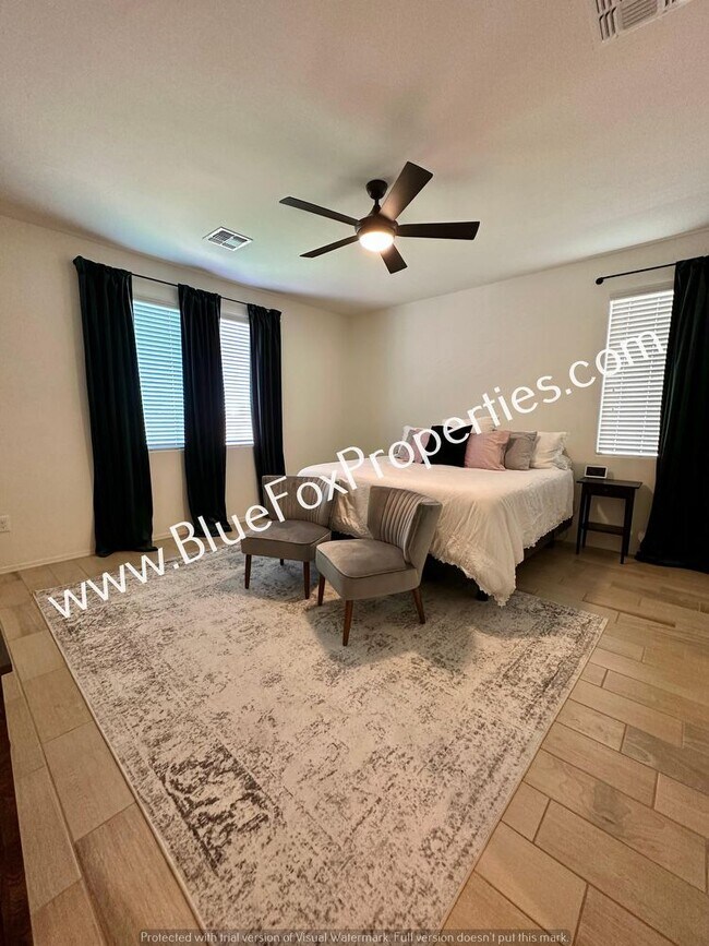 Building Photo - 4496 S Saginaw Hill Dr