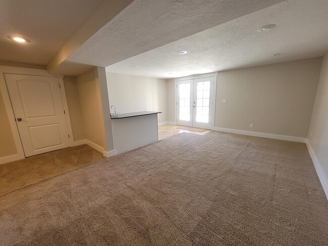 Building Photo - 2850 S 2750 E