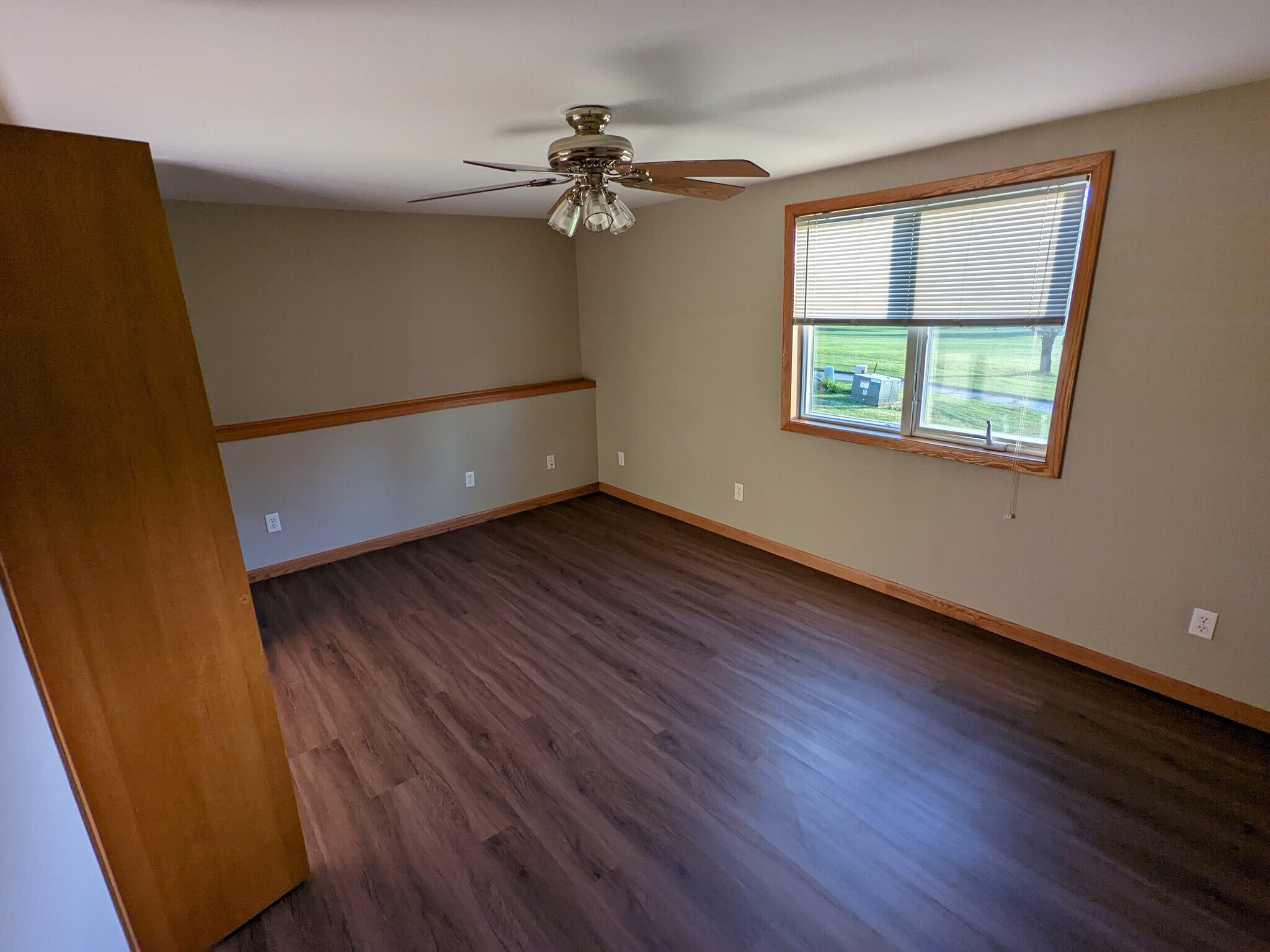 Lower Bedroom - 5212 Black Walnut Dr