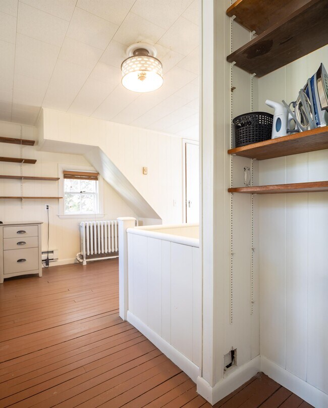 Building Photo - 37 Main Rd N