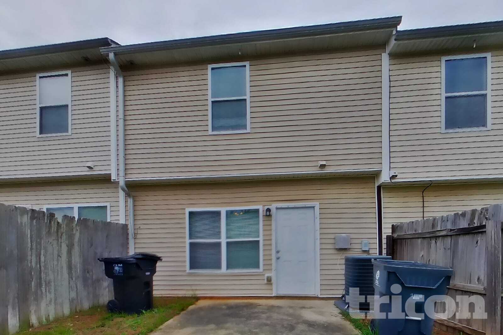 Building Photo - 6300 Ellenwood Dr