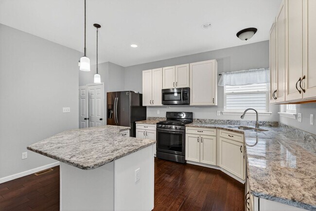 Building Photo - Beautiful 4-Bedroom Home with Modern Upgrades