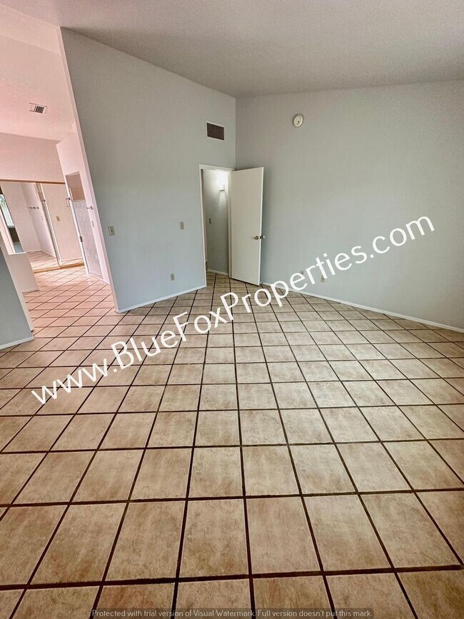 Building Photo - 4891 W Condor Dr