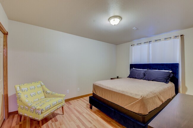 Master Bedroom - 103 S 14th St