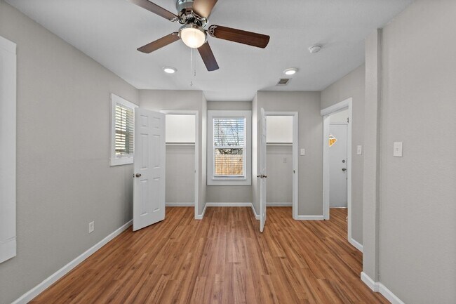 Building Photo - 3772 W 6th St