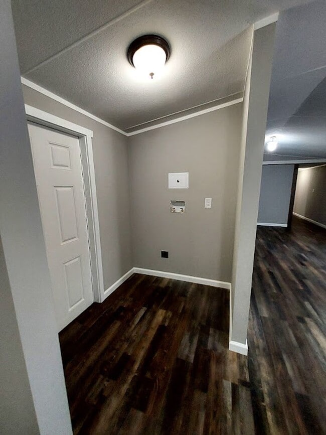 Building Photo - 3 Bedroom Mobile Home in West Pelzer
