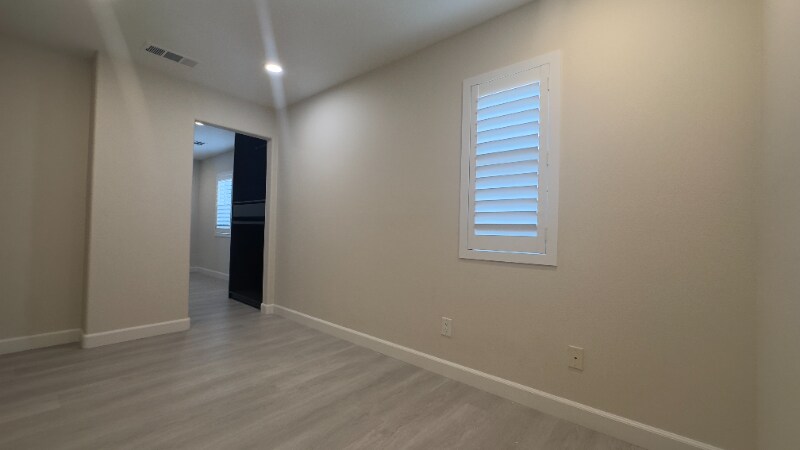 Building Photo - 39391 Tiburon Dr