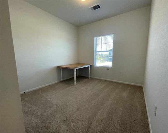 Building Photo - 340 Kenai Dr